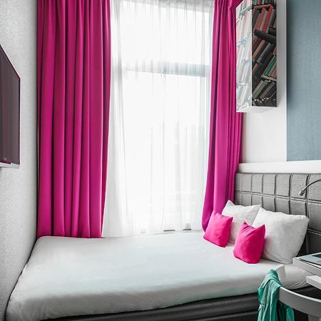 Ibis Styles Amsterdam Amstel Hotel Екстериор снимка