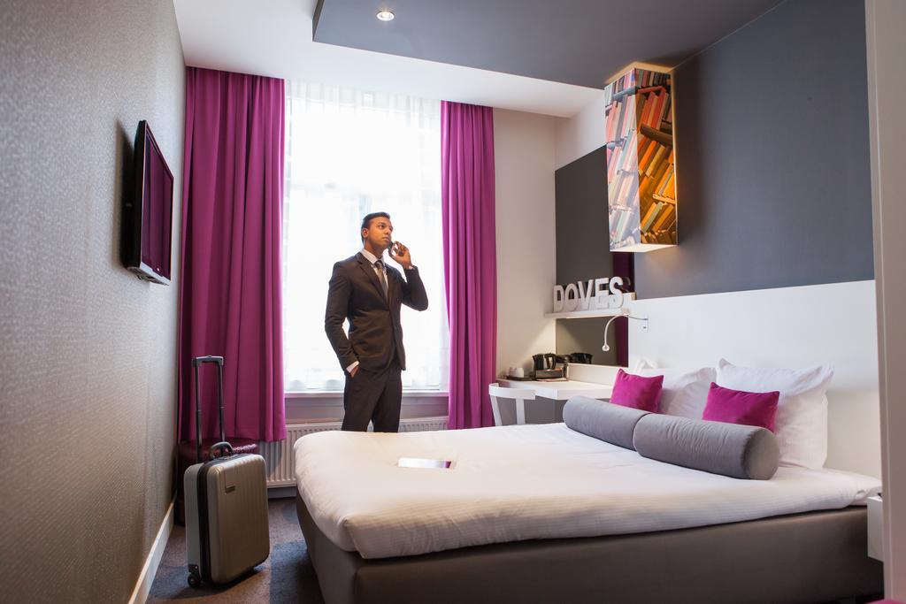 Ibis Styles Amsterdam Amstel Hotel Стая снимка